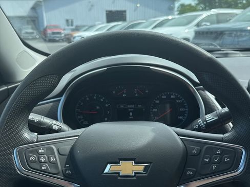 Used 2024 Chevrolet Malibu LT FWD image 11