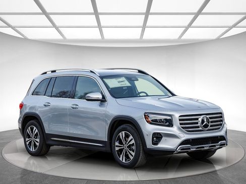 New 2026 Mercedes-Benz GLB 250 image 5