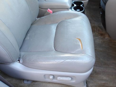 Used 2008 Toyota Sienna XLE Limited image 28