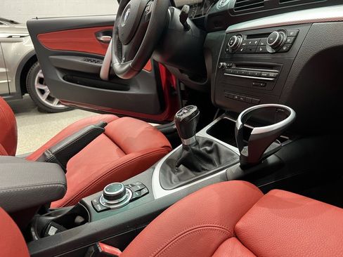 Used 2010 BMW 135i Convertible w/ Premium Pkg image 45