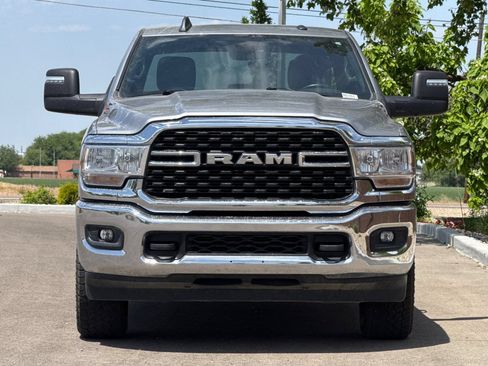 Used 2024 RAM 2500 Big Horn AWD/4WD image 9