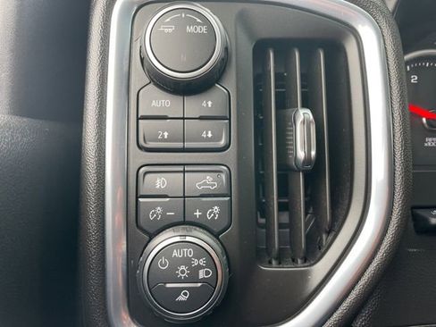 Used 2020 Chevrolet Silverado 3500 LTZ w/ LTZ Premium Package image 20