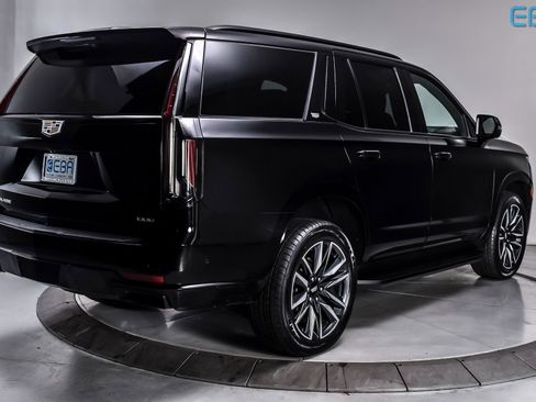 Used 2023 Cadillac Escalade Sport image 6