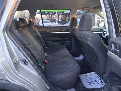 Used 2010 Subaru Outback 2.5i Premium AWD/4WD image 16