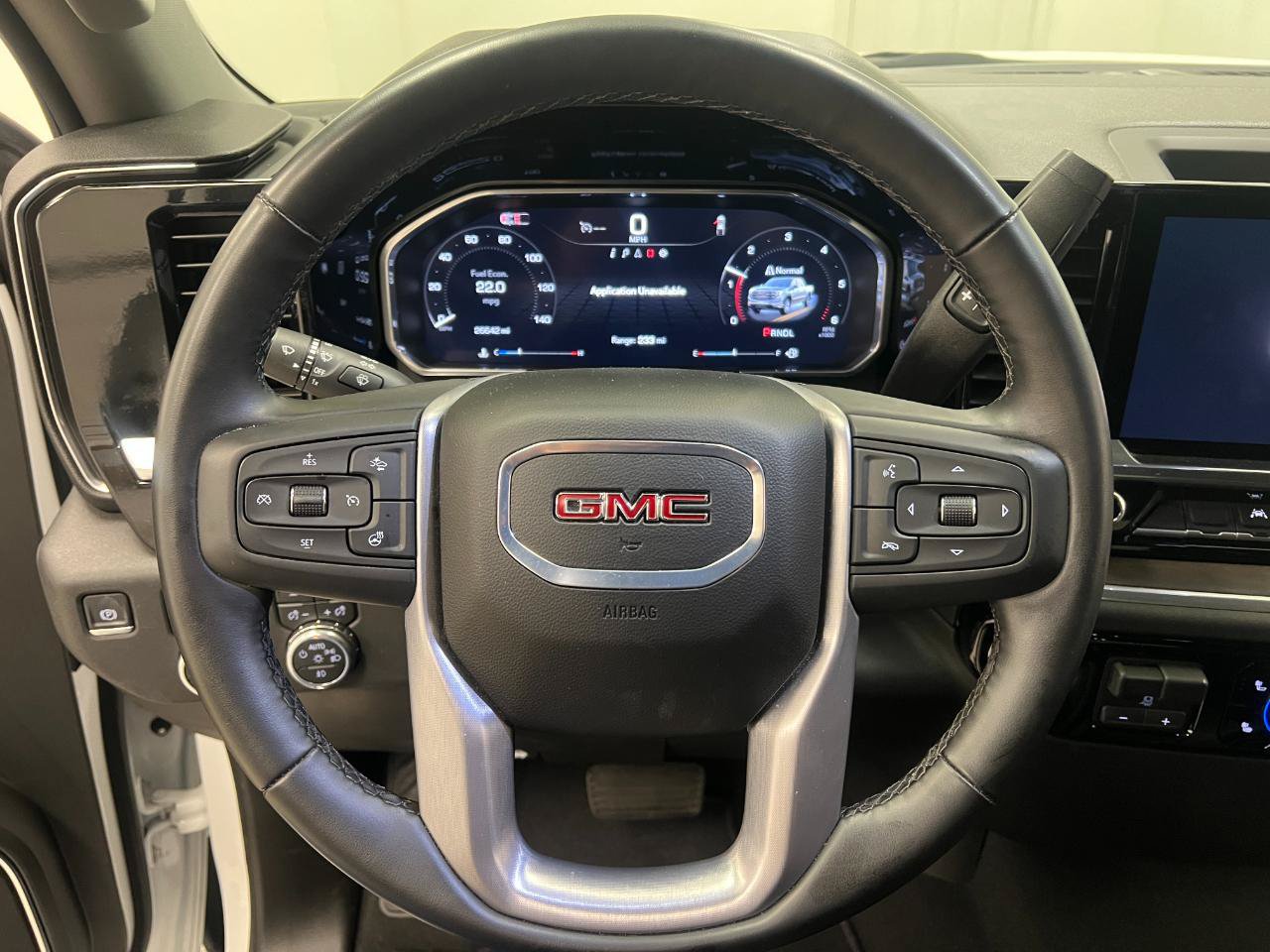Used 2026 GMC Sierra 1500 SLT RWD image 43