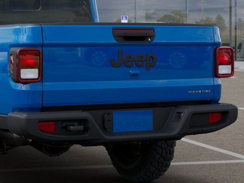 New 2025 Jeep Gladiator High Tide image 13
