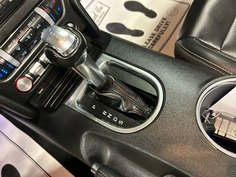 Used 2021 Ford Mustang Premium image 19