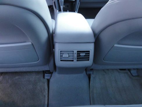 Used 2009 Toyota Camry Hybrid image 23