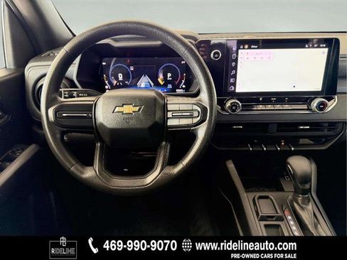 Used 2024 Chevrolet Colorado W/T image 12
