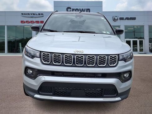Used 2025 Jeep Compass Limited image 2