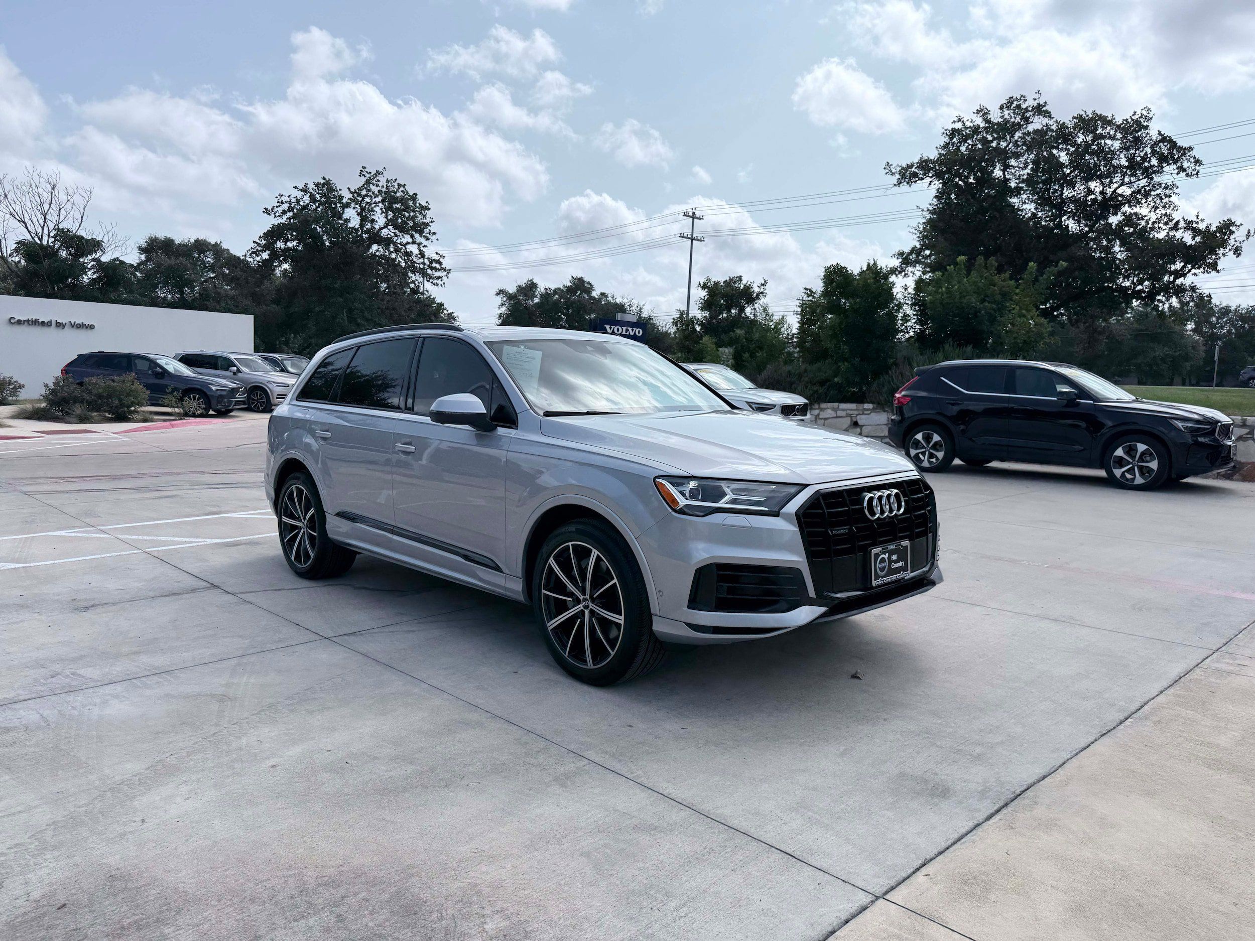Used 2020 Audi Q7 3.0T Premium Plus w/ Premium Plus Package AWD/4WD image 8
