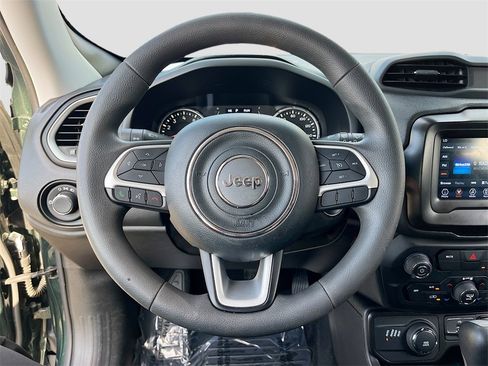 Used 2021 Jeep Renegade Sport image 11