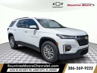 Used 2024 Chevrolet Traverse LT FWD video 1