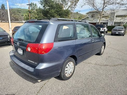 Used 2009 Toyota Sienna CE image 5