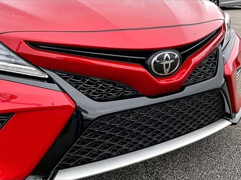 Used 2020 Toyota Camry XSE image 28