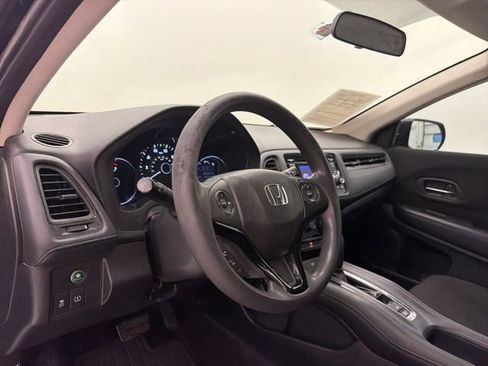 Used 2016 Honda HR-V LX image 12