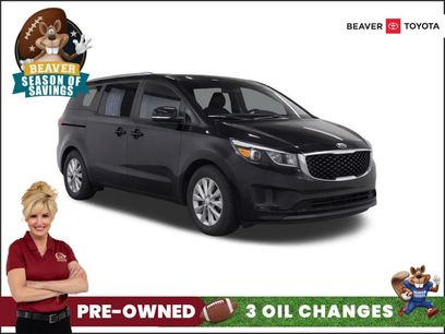 Used 2017 Kia Sedona LX w/ LX Essentials Premium Package