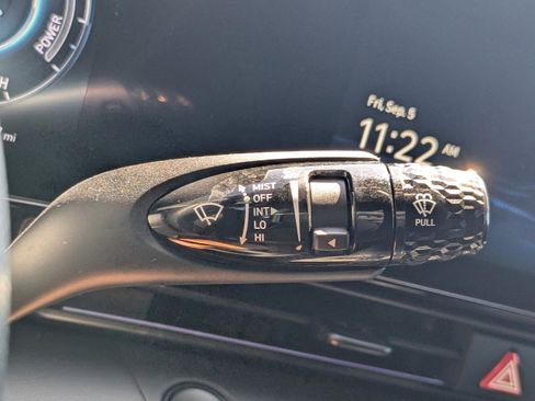 New 2025 Hyundai Elantra SEL FWD image 26