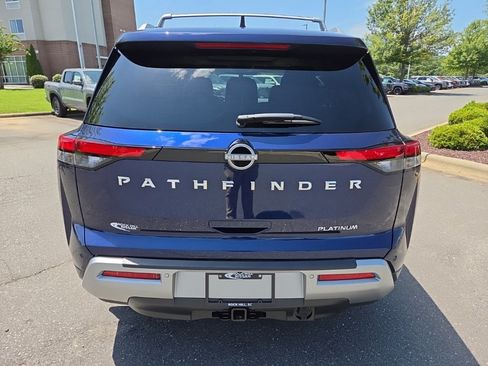 Used 2024 Nissan Pathfinder Platinum w/ Cargo Package FWD image 6