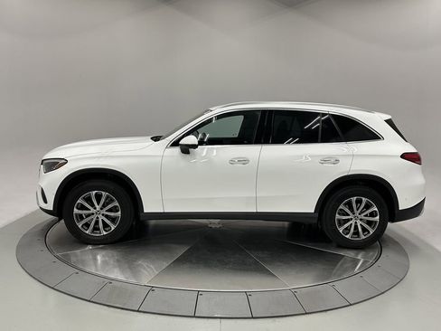 Certified 2025 Mercedes-Benz GLC 300 4MATIC image 4