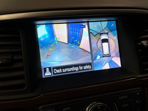 Used 2017 Nissan Pathfinder Platinum AWD/4WD image 15