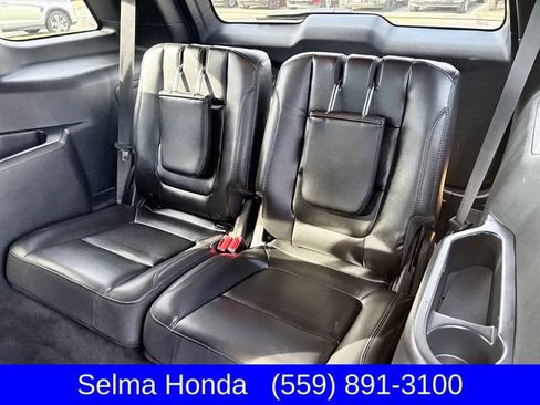 Used 2018 Ford Explorer XLT w/ Equipment Group 202A FWD image 8