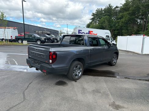 Used 2025 Honda Ridgeline TrailSport image 5