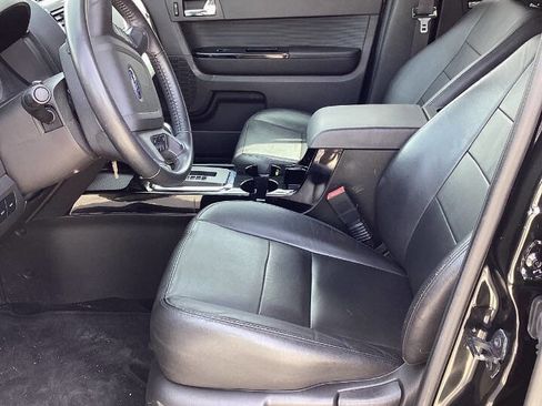 Used 2011 Ford Escape Limited w/ 302A Rapid Spec Order Code FWD image 8