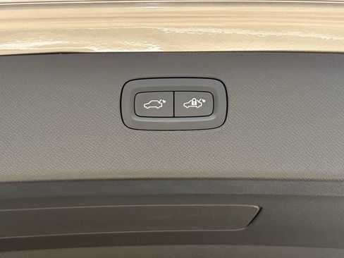 Used 2026 Volvo XC90 B5 Plus w/ Protection Package AWD/4WD image 30