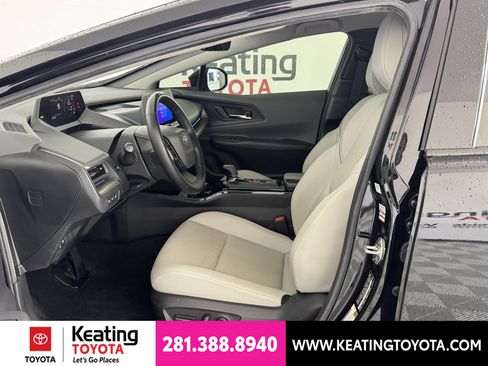 Certified 2024 Toyota Prius XLE FWD image 16