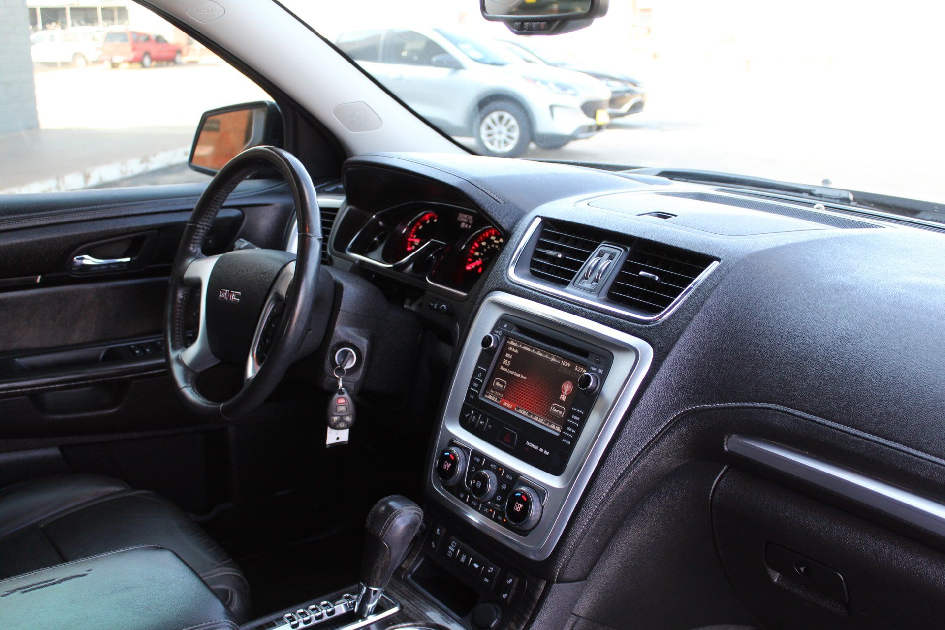 Used 2013 GMC Acadia SLT w/ Technology Package AWD/4WD image 15