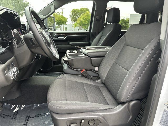 Used 2024 GMC Sierra 2500 SLE w/ SLE Value Package; AWD/4WD image 11