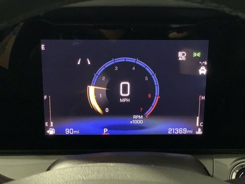 Used 2025 Chevrolet Trax LT w/ Driver Confidence Package FWD image 11