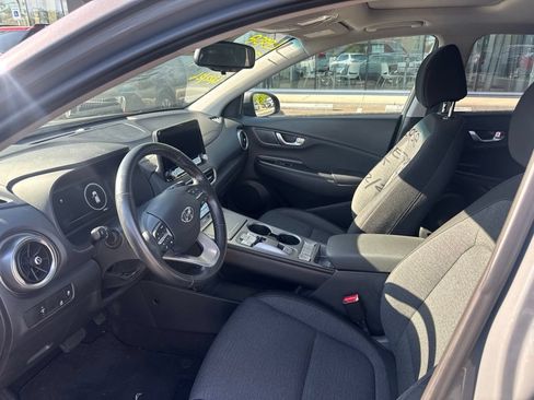 Certified 2023 Hyundai Kona SEL FWD image 11