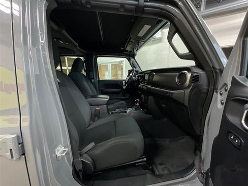 Used 2019 Jeep Wrangler Unlimited Sport S AWD/4WD image 27