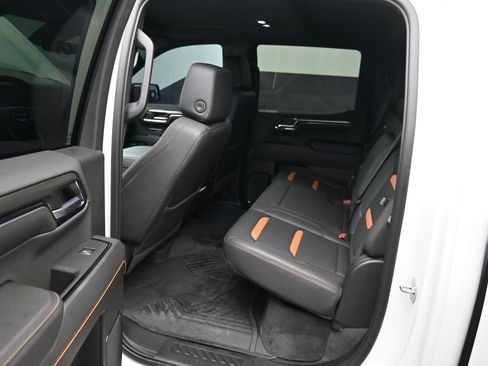 Used 2024 GMC Sierra 1500 AT4 w/ Technology Package AWD/4WD image 22