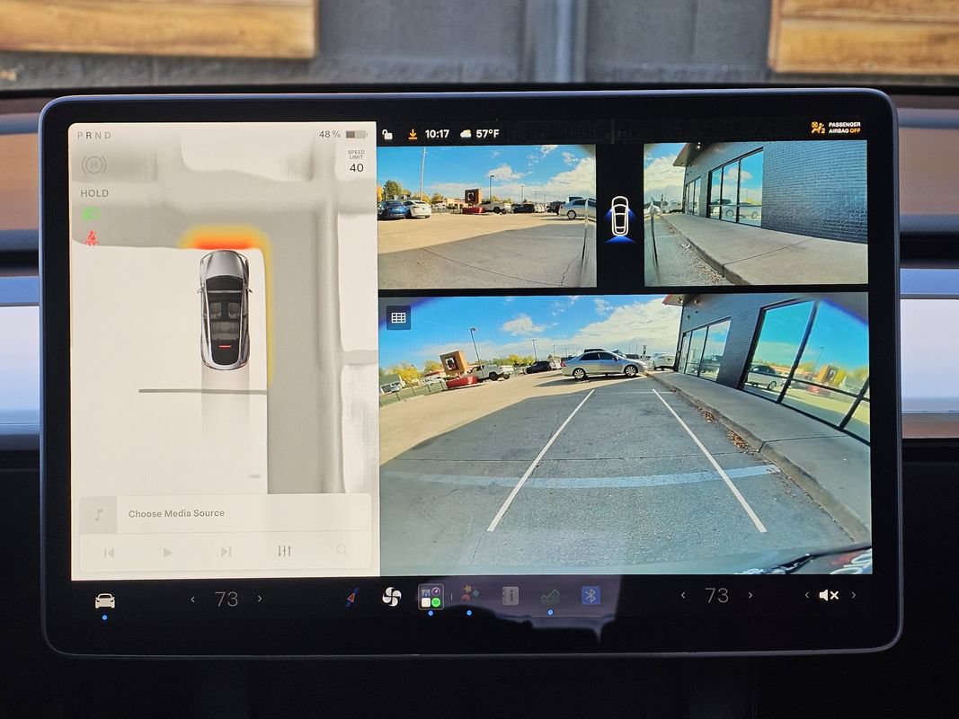 Used 2025 Tesla Model Y Long Range AWD/4WD image 29