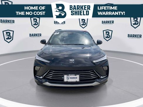 Used 2024 Buick Envista Sport Touring w/ Convenience I Package FWD image 4