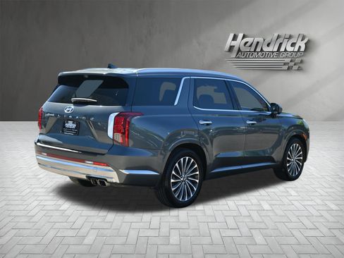 Used 2023 Hyundai Palisade Calligraphy FWD image 9