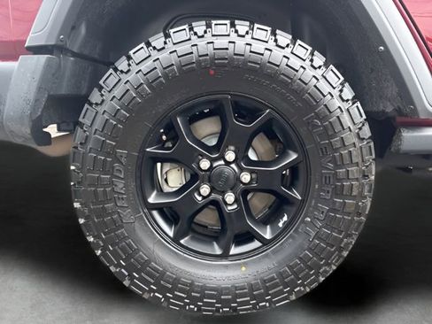 Used 2021 Jeep Wrangler Unlimited Sport AWD/4WD image 32