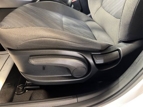 Used 2022 Kia Seltos LX image 13