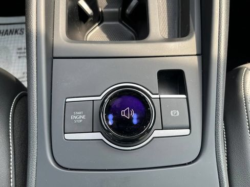 Certified 2025 Volkswagen Tiguan SE R-Line AWD/4WD image 16