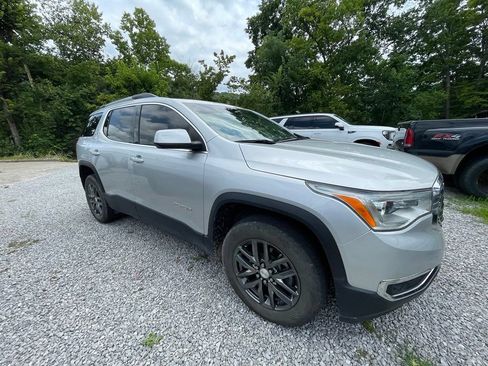 Used 2018 GMC Acadia SLT AWD/4WD image 3