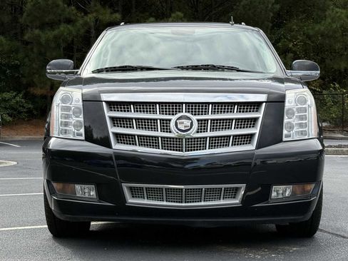 Used 2010 Cadillac Escalade ESV Platinum image 30