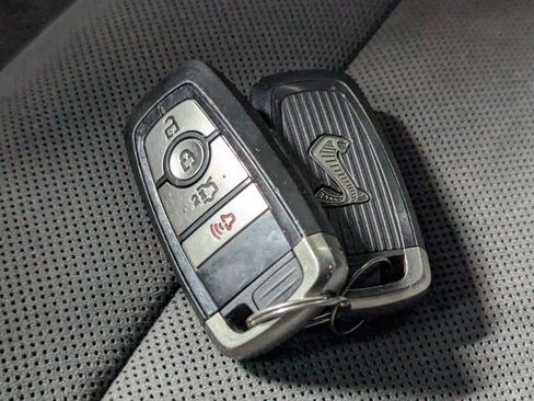 Used 2019 Ford Mustang Shelby GT350 w/ Technology Package RWD image 25