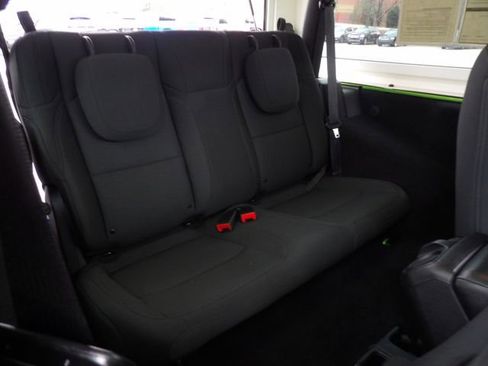 Used 2019 Jeep Wrangler Sport image 36