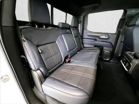 Used 2024 Chevrolet Silverado 1500 High Country RWD image 29