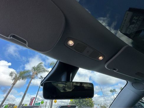 Used 2020 Tesla Model Y Performance image 23