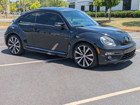 Used 2013 Volkswagen Beetle R-Line FWD image 2
