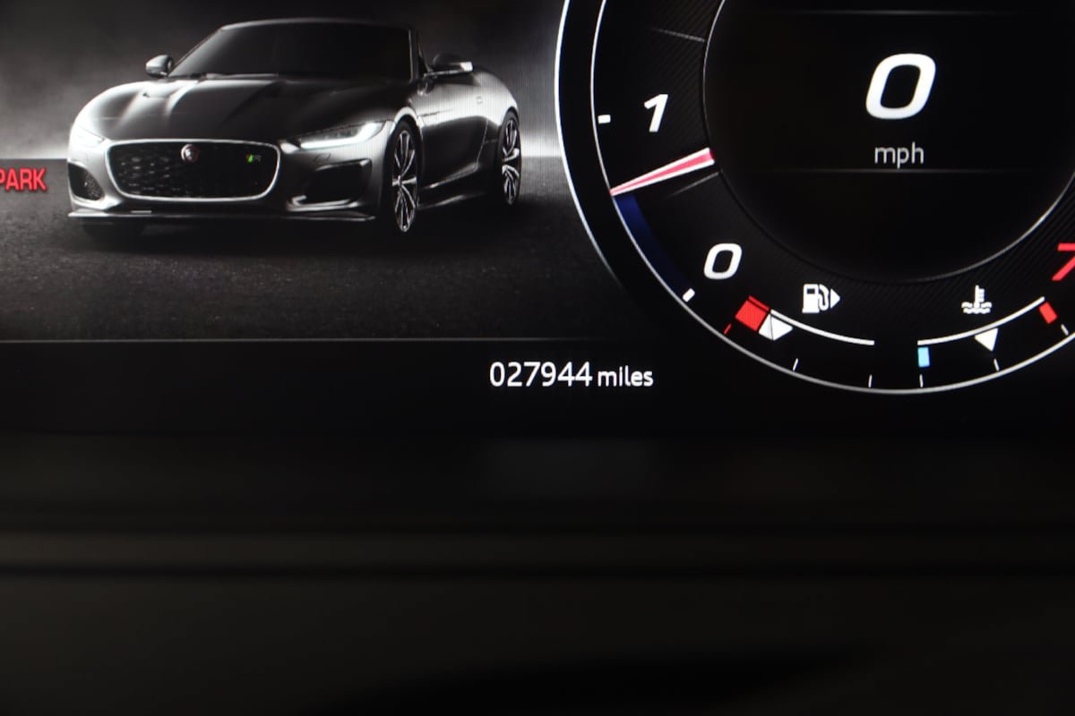Used 2021 Jaguar F-TYPE R-Dynamic AWD/4WD image 40